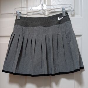 Nike Dri-Fit Court Victory Pleated Skirt Built-In Shorts Size XS Heather Gray